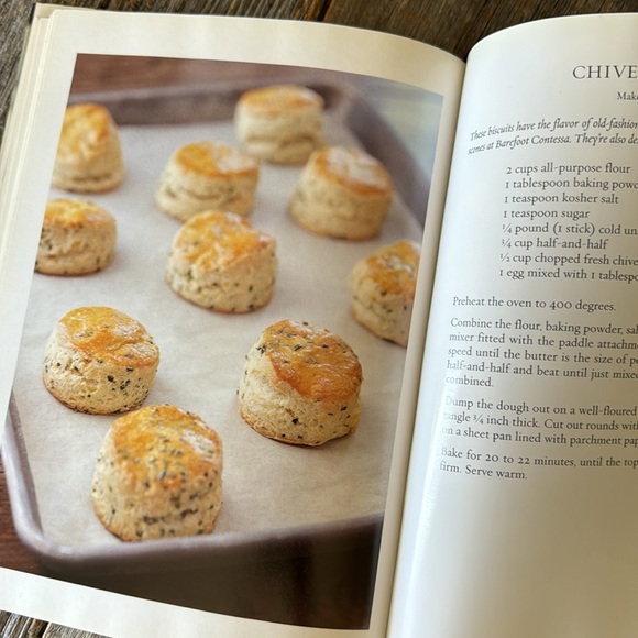 Barefoot Contessa Family Style Ina Garten Cookbook - Picture 6 of 8